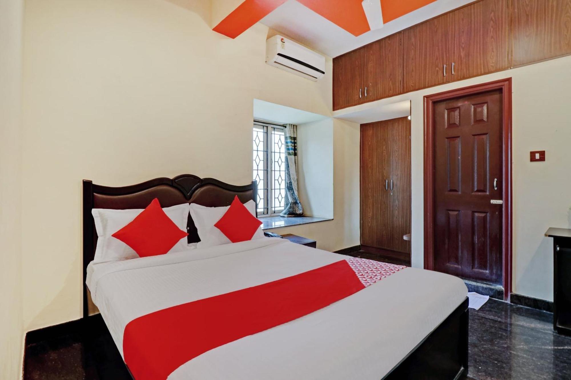Hotel O Blooms Inn Bangalore Buitenkant foto