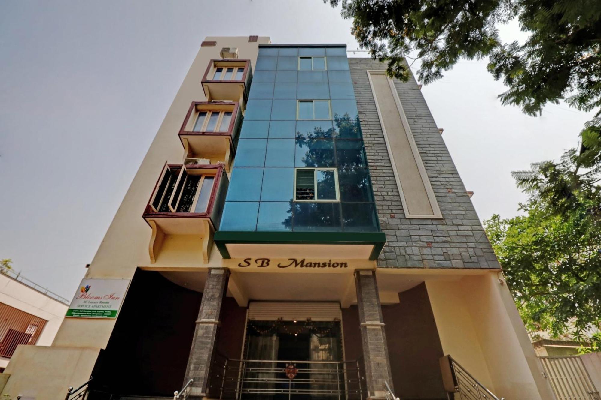Hotel O Blooms Inn Bangalore Buitenkant foto