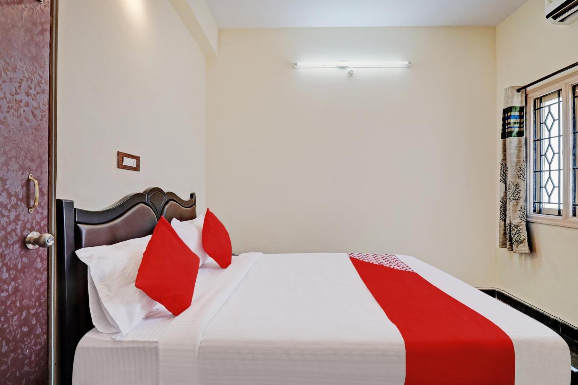 Hotel O Blooms Inn Bangalore Buitenkant foto
